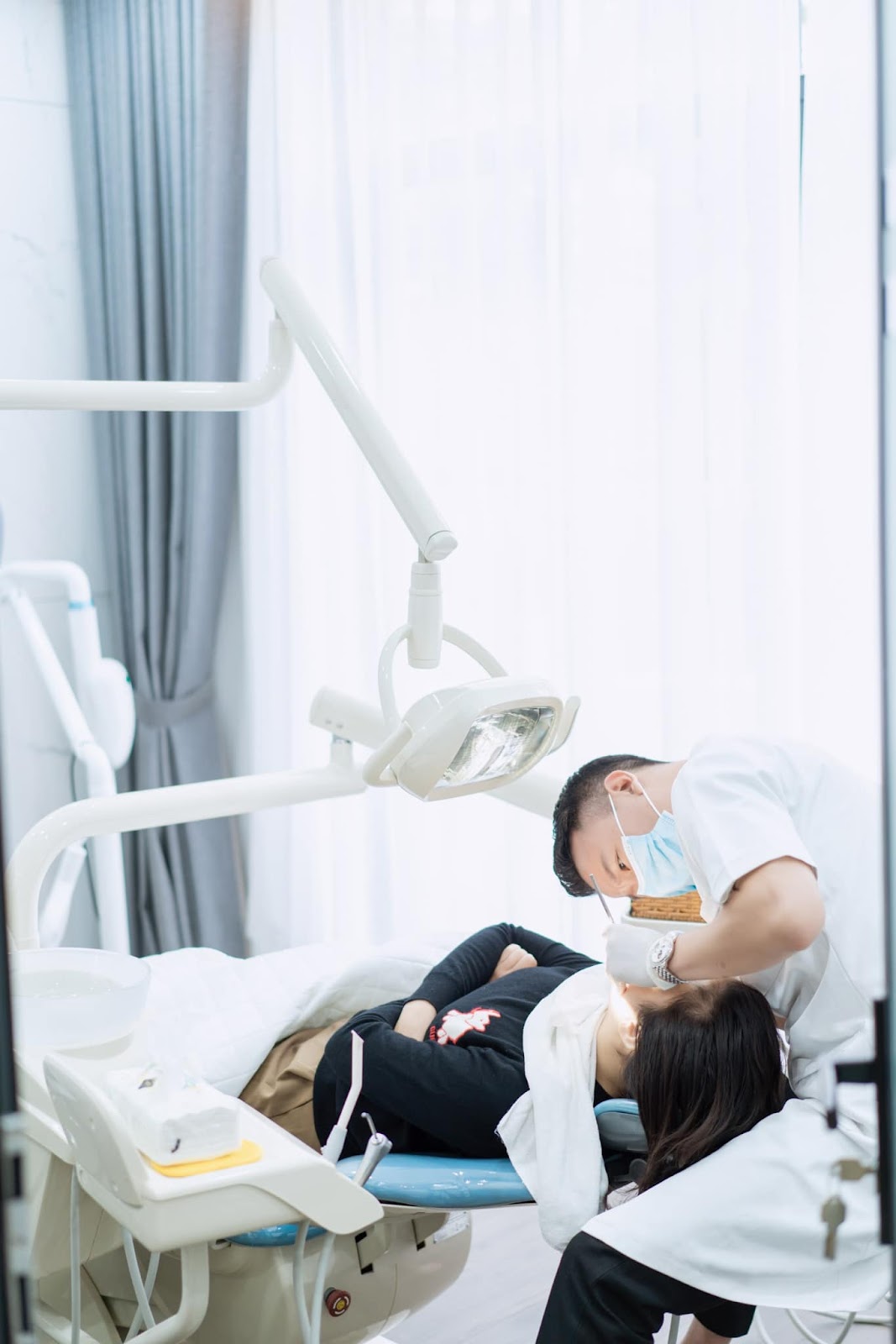 Các bác sĩ tại Hoa Vy Dentist đều sở hữu chứng nhận lành nghề